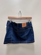 Load image into Gallery viewer, Bdg Short Skirt Size Small
