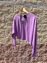 Load image into Gallery viewer, Lulu Lemon Athletic Top Size Large
