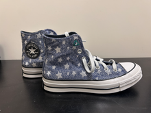 Load image into Gallery viewer, Converse Womens Athletic Shoes Womens 7
