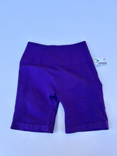 Load image into Gallery viewer, Athletic Shorts Size Small
