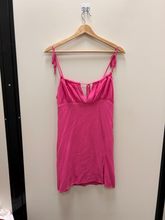 Load image into Gallery viewer, Garage Dress Size Small
