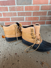 Load image into Gallery viewer, Universal Thread Boots Womens 6
