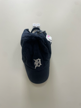Load image into Gallery viewer, Hat

