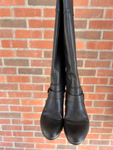 Load image into Gallery viewer, Boots Womens 6.5
