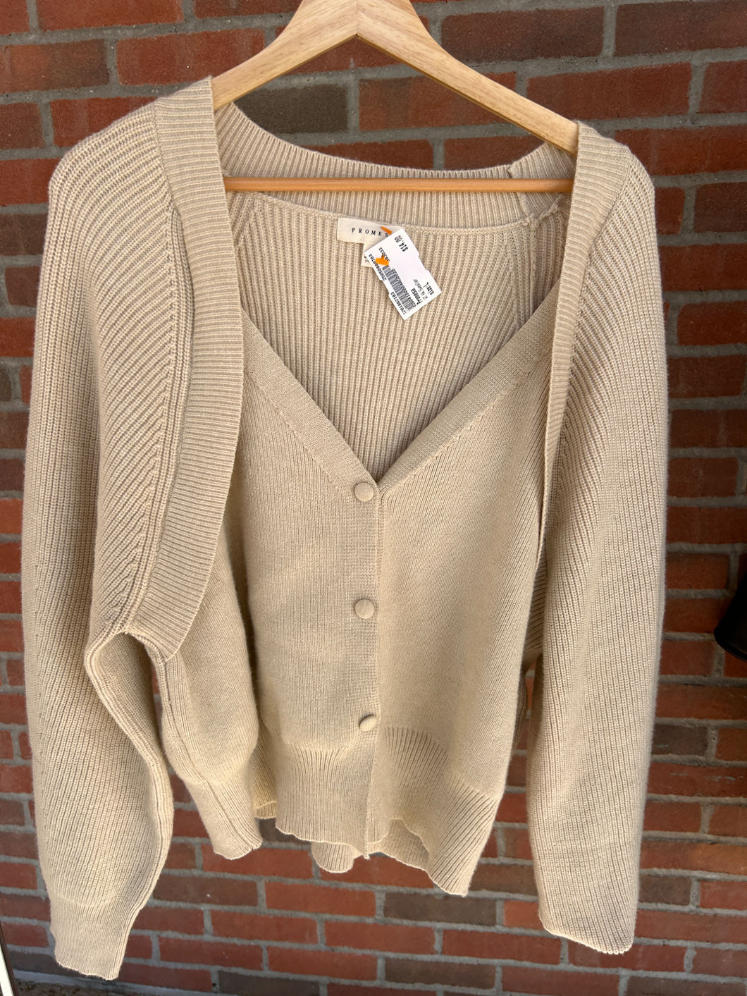 Promesa Sweater Size Large