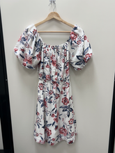 Load image into Gallery viewer, Lucky Brand Dress Size Small

