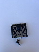 Load image into Gallery viewer, Coach Purse
