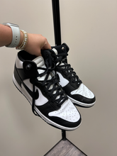 Load image into Gallery viewer, Nike Casual Shoes Mens 11.5
