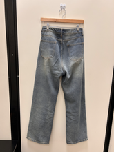 Load image into Gallery viewer, Denim Size 3/4 (27)
