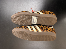 Load image into Gallery viewer, Adidas Casual Shoes Womens 11
