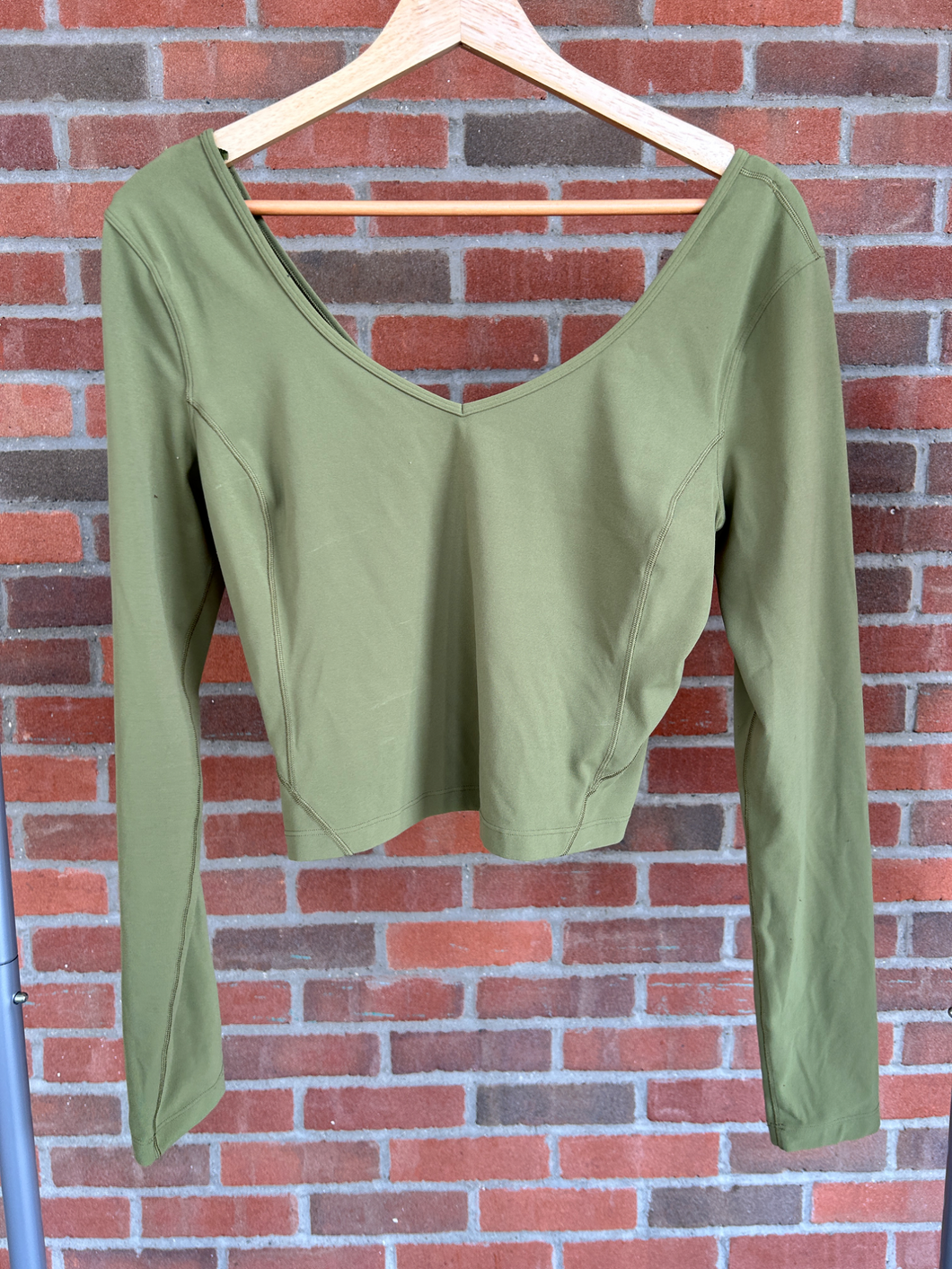 Lulu Lemon Athletic Top Size Medium