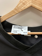 Load image into Gallery viewer, Sweatshirt Size XXL
