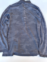 Load image into Gallery viewer, Gym Shark Athletic Top Size Medium
