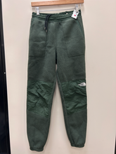 Load image into Gallery viewer, North Face Pants Size Extra Small
