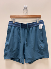 Load image into Gallery viewer, Nike Dri Fit Athletic Shorts Size Large
