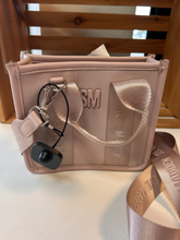 Load image into Gallery viewer, Steve Madden Purse
