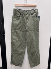 Load image into Gallery viewer, Wild Fable Pants Size 7/8 (29)
