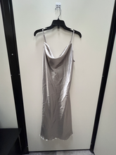 Load image into Gallery viewer, Be Be Maxi Dress Size Large

