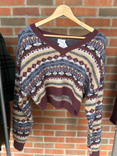 Load image into Gallery viewer, Sweater Size Medium
