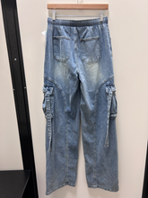 Load image into Gallery viewer, Denim Size Medium
