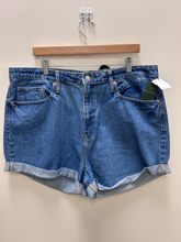 Load image into Gallery viewer, Wild Fable Shorts Size 18/20
