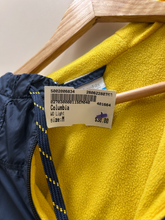 Load image into Gallery viewer, Columbia Outerwear Size Medium
