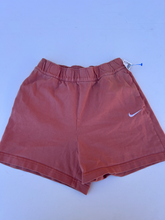 Load image into Gallery viewer, Nike Shorts Size Small
