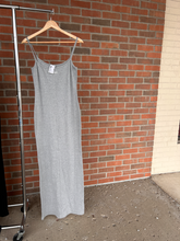 Load image into Gallery viewer, Maxi Dress Size Extra Large
