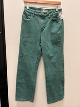 Load image into Gallery viewer, Guess Denim Size 29
