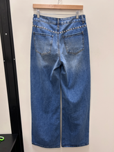Load image into Gallery viewer, Denim Size 7/8 (29)
