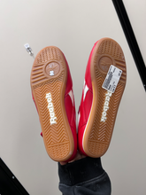 Load image into Gallery viewer, Reebok Womens Athletic Shoes Womens 9.5
