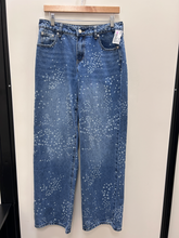Load image into Gallery viewer, Fashion Nova Denim Size 7/8 (29)

