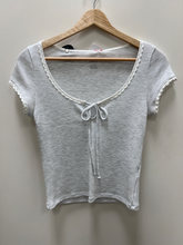 Load image into Gallery viewer, American Eagle T-Shirt Size Small
