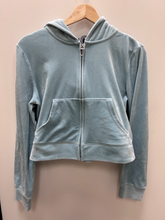 Load image into Gallery viewer, Juicy Couture Sweatshirt Size Large
