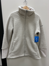 Load image into Gallery viewer, Columbia Outerwear Size Medium
