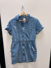 Load image into Gallery viewer, Wild Fable Dress Size Medium
