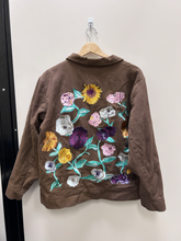 Load image into Gallery viewer, Outerwear Size Medium
