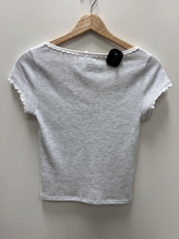 Load image into Gallery viewer, American Eagle T-Shirt Size Small
