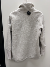 Load image into Gallery viewer, Columbia Outerwear Size Medium
