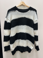 Load image into Gallery viewer, Sweater Size Medium
