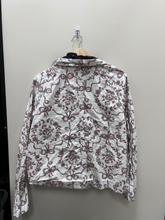Load image into Gallery viewer, Outerwear Size Large
