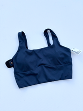 Load image into Gallery viewer, Gym Shark Sports Bra Size Small
