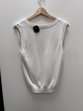 Load image into Gallery viewer, Brandy Melville Sweater Size Small
