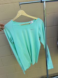 Nike Dri Fit Athletic Top Size Large
