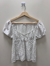 Load image into Gallery viewer, John Galt Short Sleeve Top Size Small
