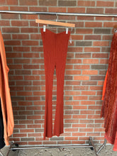 Load image into Gallery viewer, Urban Outfitters ( U ) Pants Size Small
