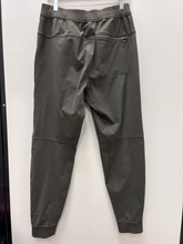 Load image into Gallery viewer, Lulu Lemon Athletic Pants Size Medium
