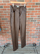 Load image into Gallery viewer, Abercrombie &amp; Fitch Pants Size 7/8 (29)
