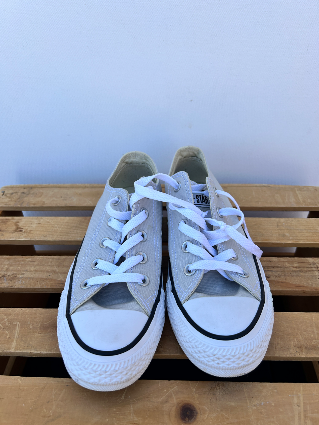 Converse Casual Shoes Womens 6