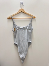Load image into Gallery viewer, Skims Tank Top Size Large
